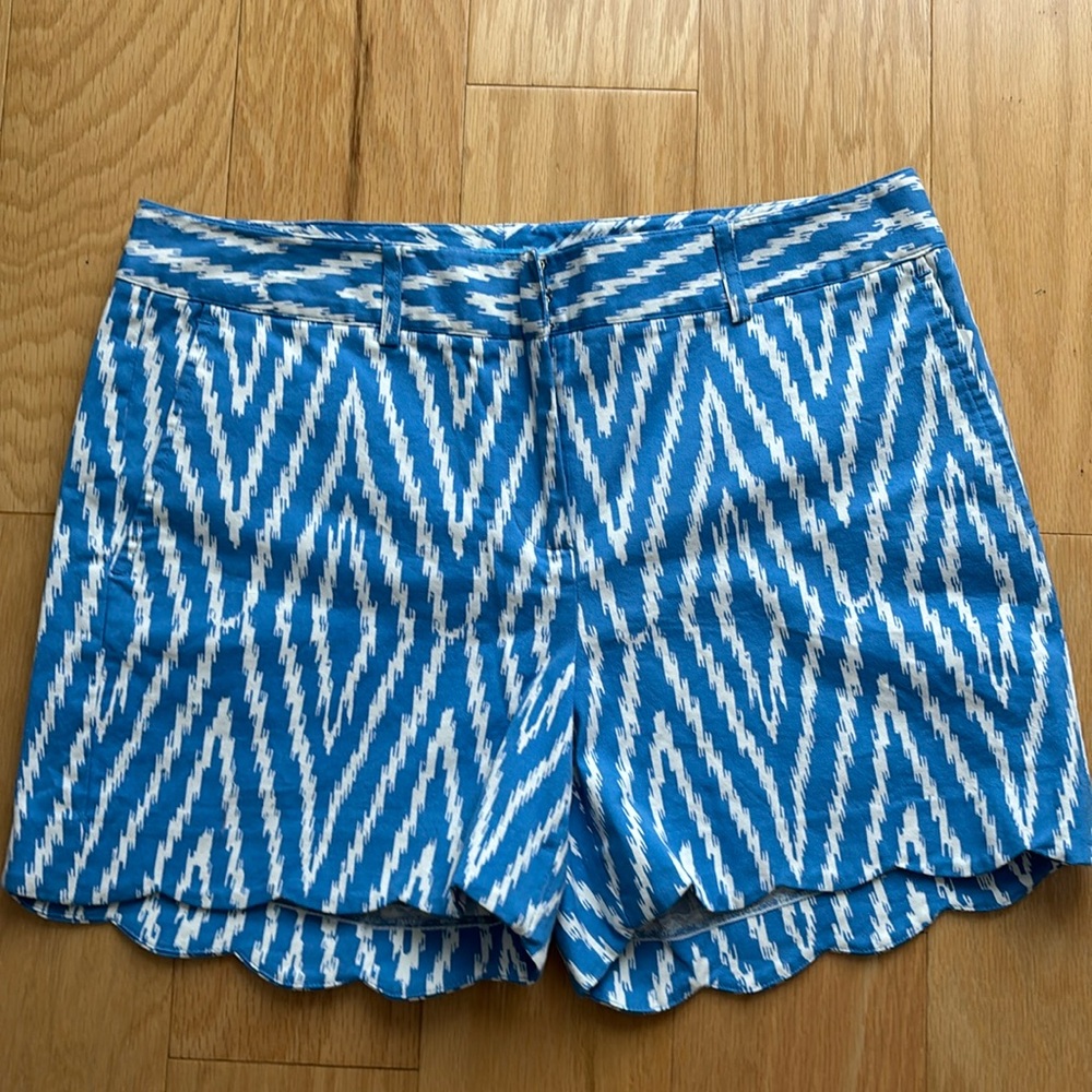 J. McLaughlin shorts size 10. New with tags.